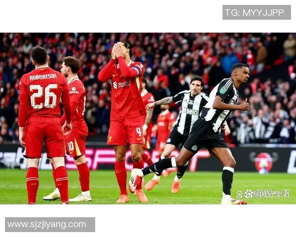 足球转会市场风云再起豪门交易内幕曝光顶级球员转会背后真相揭秘