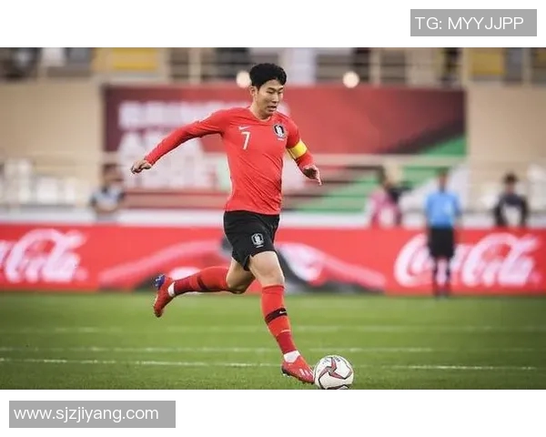 孙兴慜赛场爆发小插曲裁判如何公正处理并维持比赛秩序